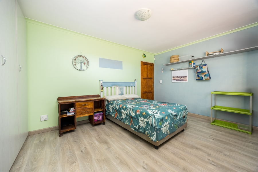 4 Bedroom Property for Sale in Vierlanden Western Cape